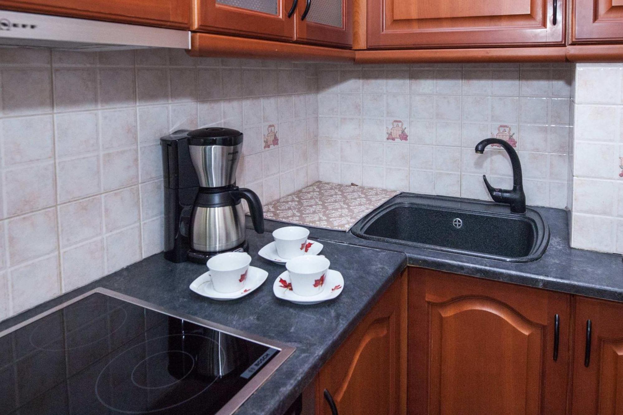 Central 2 Bd Apt With Balcony By Monastiraki Athén Kültér fotó